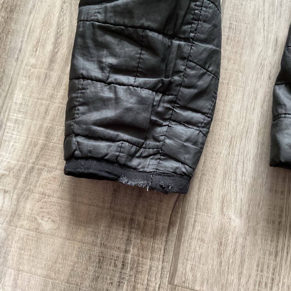 Patagonia woman’s nano size small - Picture 2 of 7